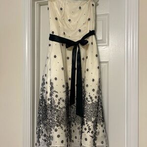 Adrianna Papell Black and White Dress